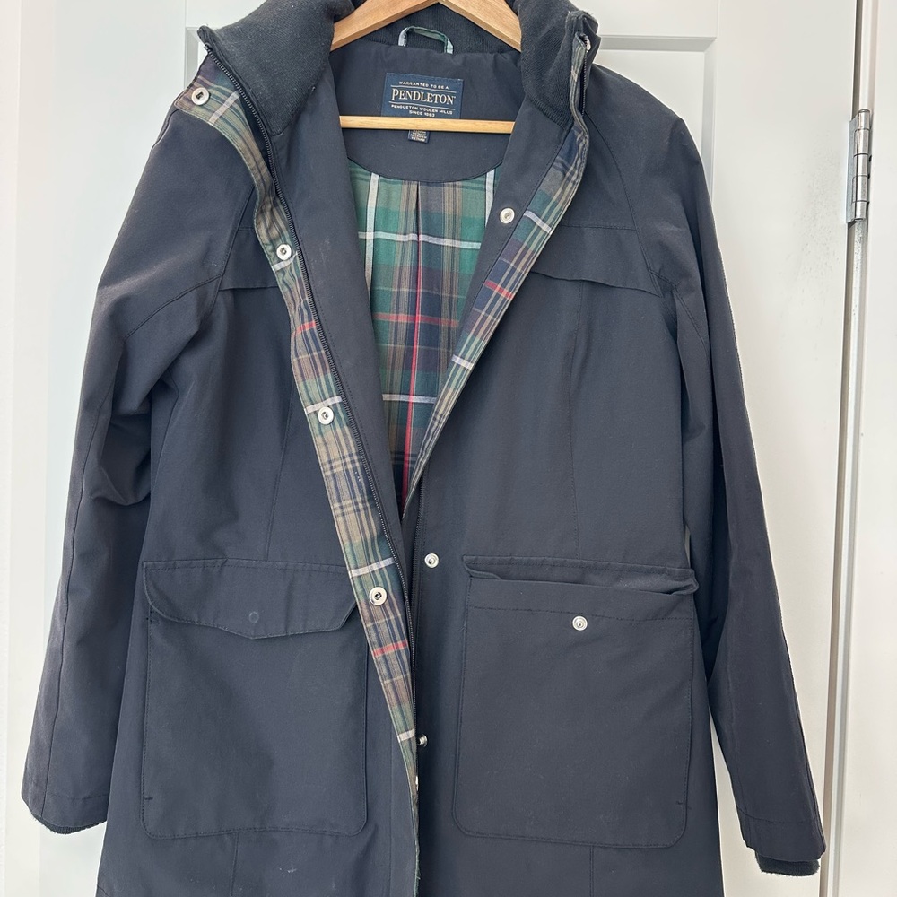 Pendleton Women’s Black Coat with Plaid Lining
